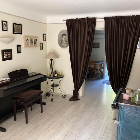 Appartement Complet Ou 2 Chambres De Charme En Centre-Ville Arlés Exterior foto