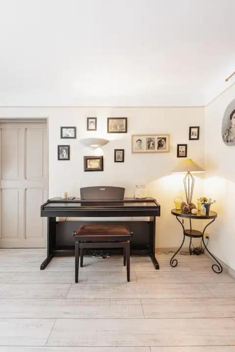 Appartement Complet Ou 2 Chambres De Charme En Centre-Ville Arlés Exterior foto